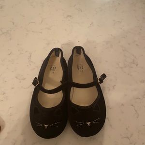 Gap velvet dress shoes